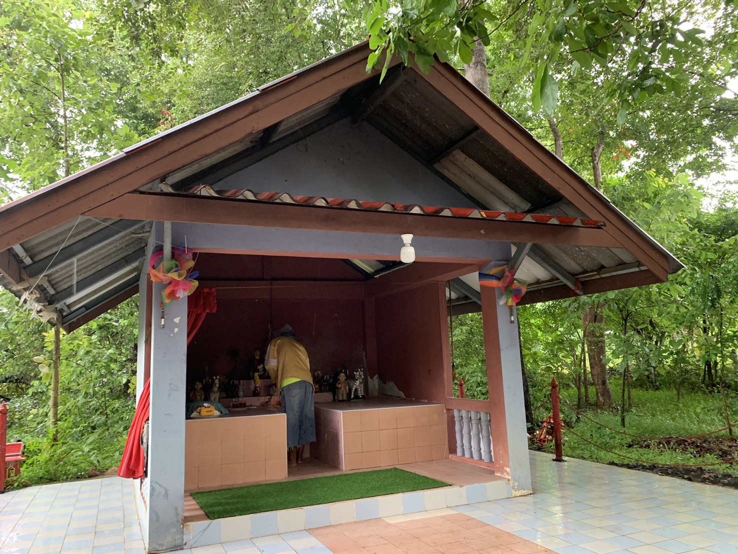 ดอนปู่ตาบ้านโพธิ์ตาก